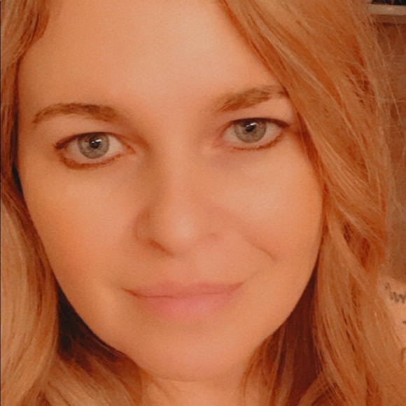 Meet your Posher, Michelle - Picture 1 of 1